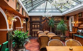 U Zlatého Stromu Hotel